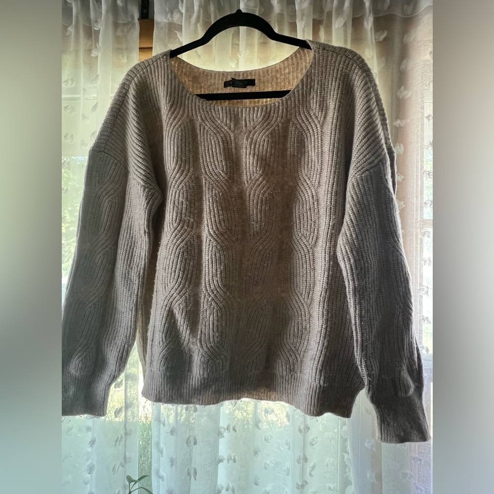 Tahari - Oatmeal Sweater Size XL - GUC